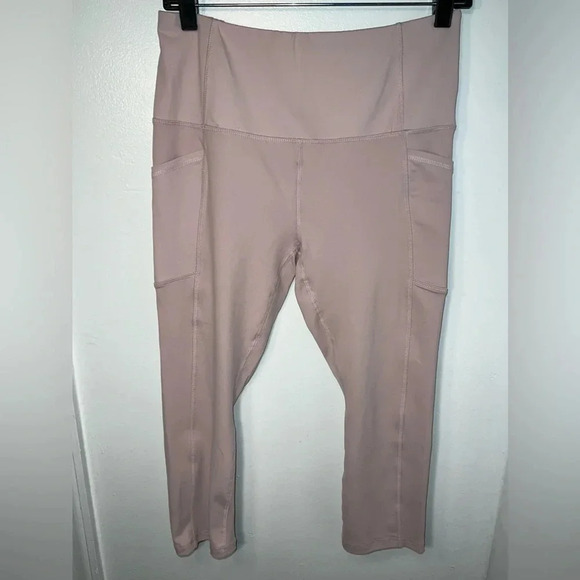Rbx, active, L, lavender leggings with a compression fit and hip pockets - Picture 1 of 9